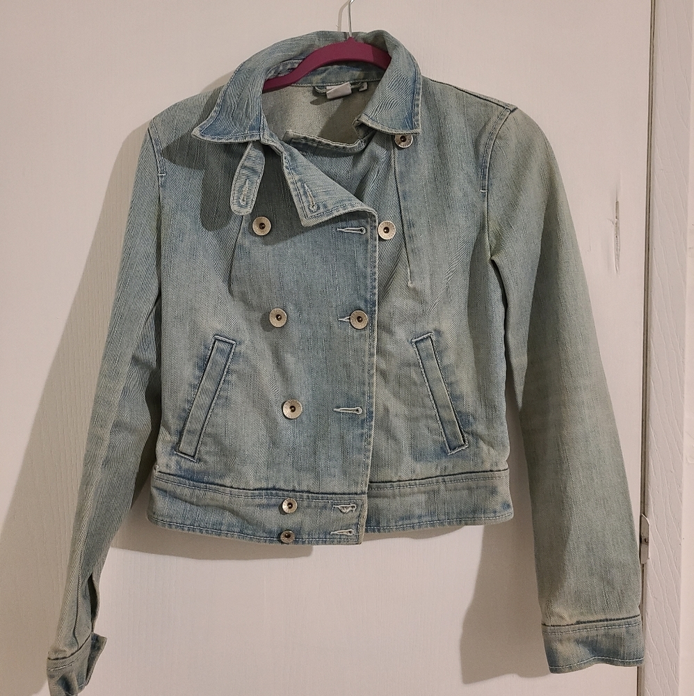 Button up short, light Jean jacket